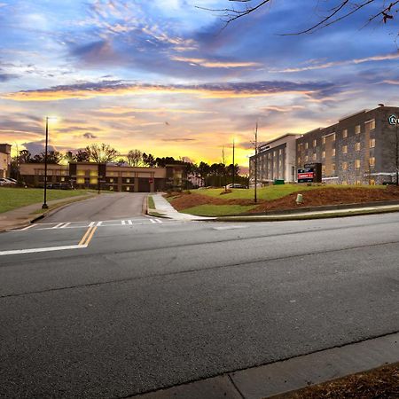 Everhome Suites Atlanta Newnan Exterior photo