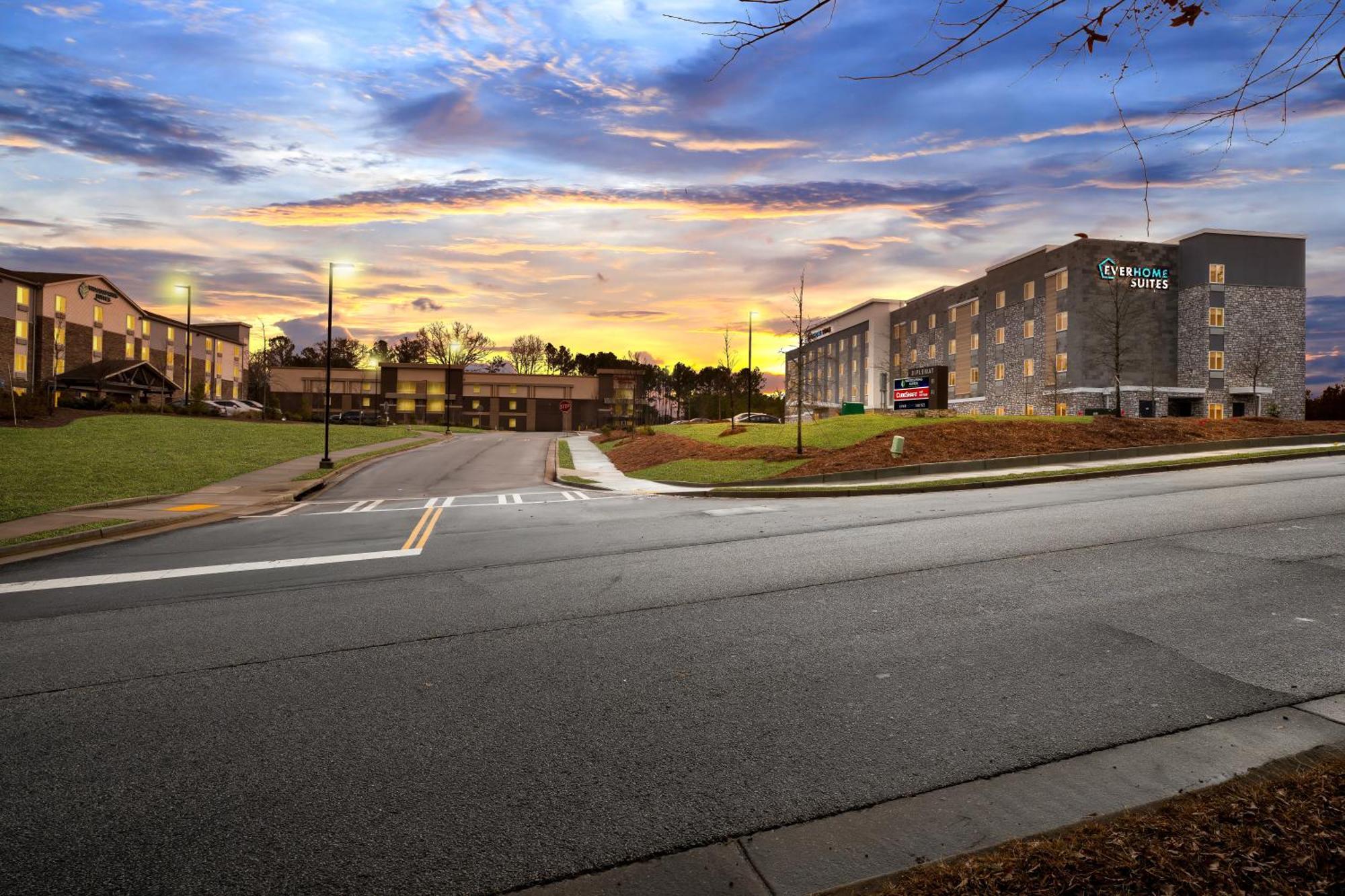 Everhome Suites Atlanta Newnan Exterior photo