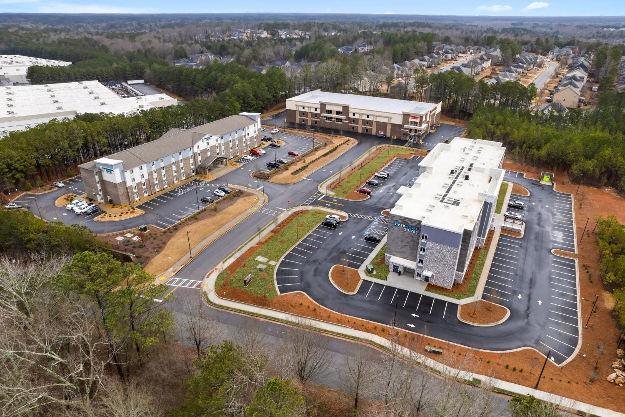 Everhome Suites Atlanta Newnan Exterior photo